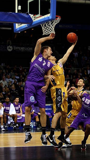 还包括她的 还包括她的